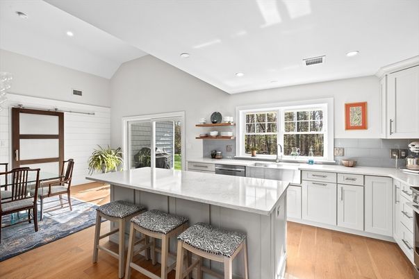 Dining room, Interior, Kitchen, Recessed Lighting, Wood Texture Flooring