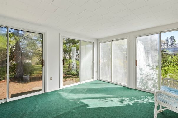 Empty room, Interior, Sun Room