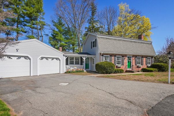 Attached, Exterior, Facade, Brick Facade, Cape Cod