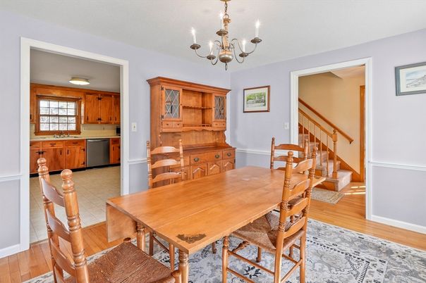 Chandelier, Dining room, Interior, Kitchen, Wood Texture Flooring