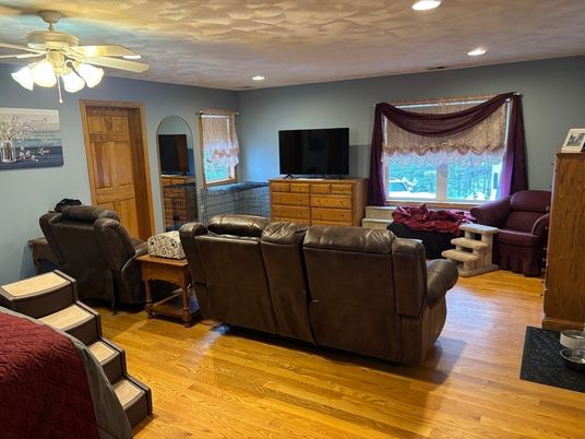 Home Theatre Room, Interior, Living room, Recessed Lighting, Wood Texture Flooring
