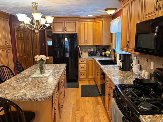 Chandelier, Interior, Kitchen, Recessed Lighting, Wood Texture Flooring