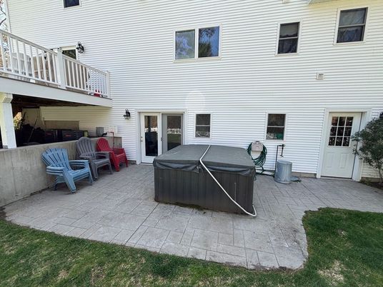 Exterior, Hot Tub