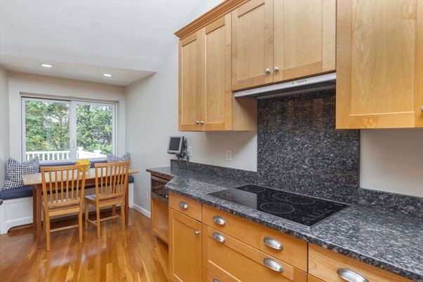 Dining room, Interior, Kitchen, Recessed Lighting, Wood Texture Flooring