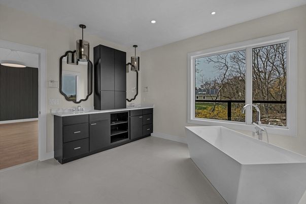 Bathroom, Dual Sink Vanities, Free Standing Baths, Interior, Pendant Lights, Recessed Lighting