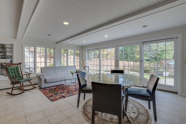 Dining room, Interior, Living room, Recessed Lighting