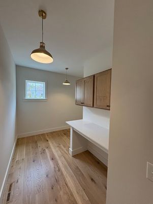 Interior, Pendant Lights, Wood Texture Flooring