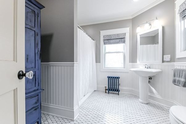 Bathroom, Interior, Recessed Lighting