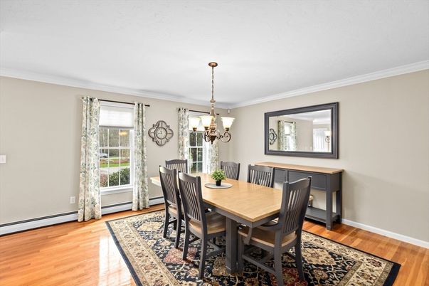 Chandelier, Dining room, Interior, Pendant Lights, Wood Texture Flooring