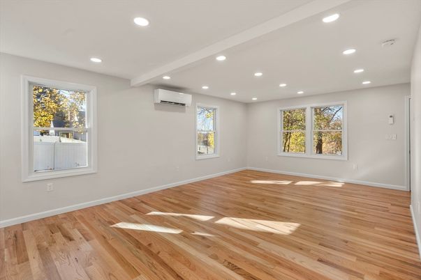 Empty room, Interior, Recessed Lighting, Wood Texture Flooring