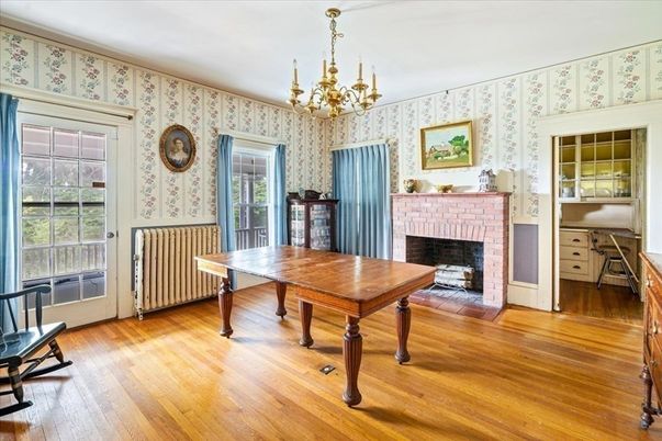 Chandelier, Fireplace, Interior, Wood Texture Flooring
