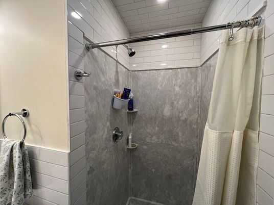 Bathroom, Interior, Recessed Lighting
