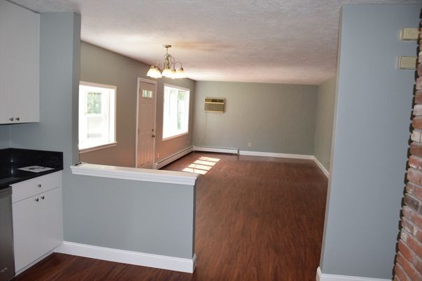 Chandelier, Empty room, Interior, Wood Texture Flooring