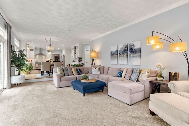 Chandelier, Dining room, Interior, Kitchen, Living room, Pendant Lights, Recessed Lighting, Stainless Steel Appliances