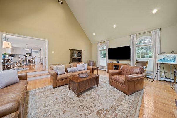 Dining room, Interior, Living room, Pendant Lights, Recessed Lighting, Wood Texture Flooring