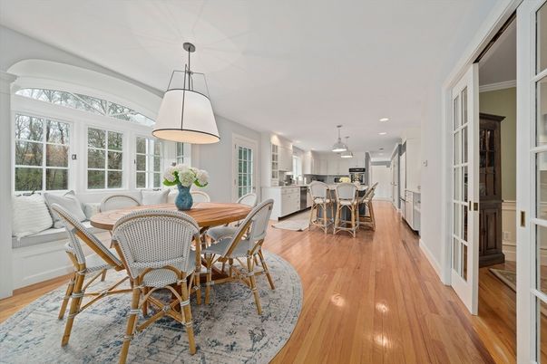 Dining room, Interior, Kitchen, Pendant Lights, Recessed Lighting, Wood Texture Flooring