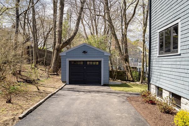 Detached Garage, Exterior