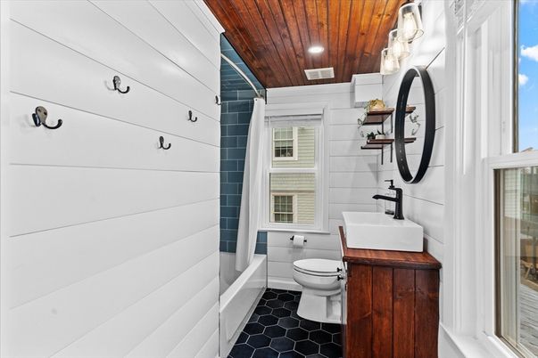 Bathroom, Interior, Recessed Lighting, Wooden Ceilings