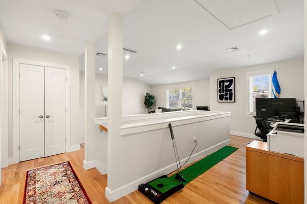 Home Office, Interior, Recessed Lighting, Wood Texture Flooring