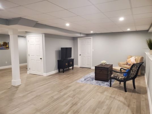 Interior, Recessed Lighting, Wood Texture Flooring
