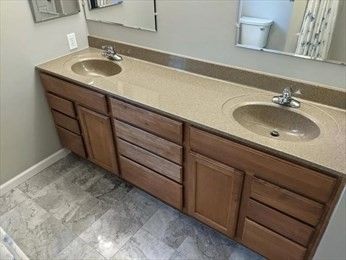 Bathroom, Dual Sink Vanities, Interior