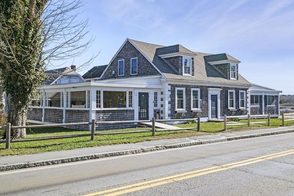 Exterior, Facade, Cape Cod