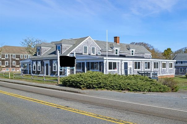 Exterior, Facade, Cape Cod
