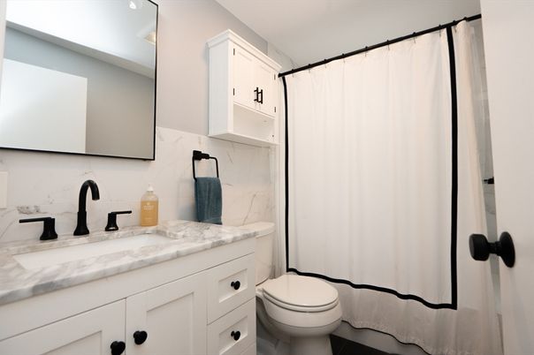 Bathroom, Interior, Marble Walls