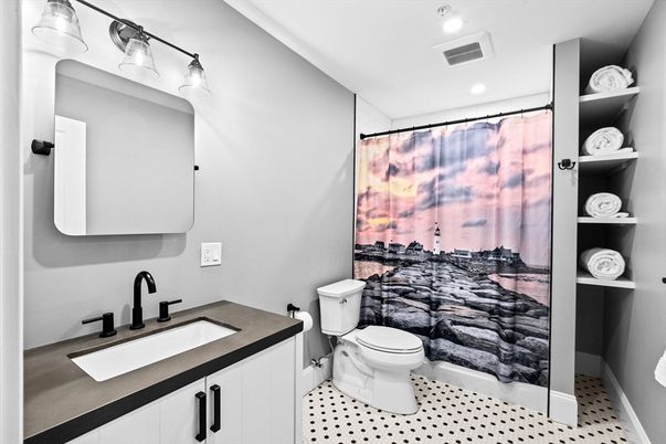 Bathroom, Interior, Recessed Lighting