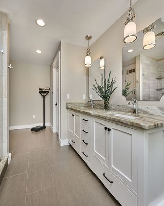 Bathroom, Dual Sink Vanities, Interior, Pendant Lights, Recessed Lighting