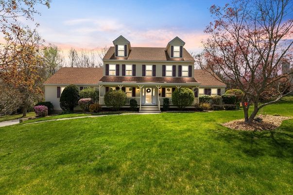 Backyard, Exterior, Facade, Georgian