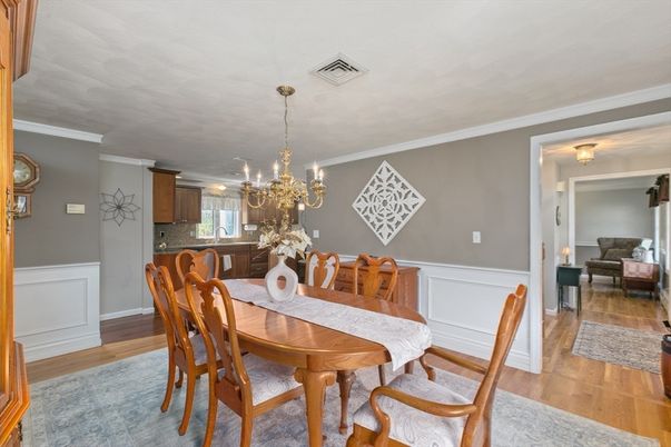 Chandelier, Dining room, Interior, Kitchen, Wood Texture Flooring
