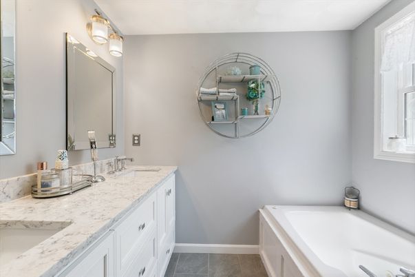 Bathroom, Dual Sink Vanities, Interior