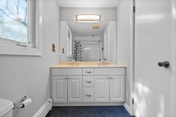 Bathroom, Dual Sink Vanities, Interior