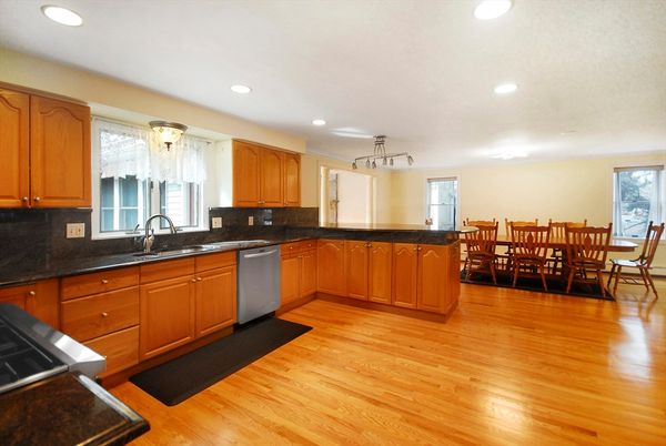 Dining room, Interior, Kitchen, Recessed Lighting, Wood Texture Flooring