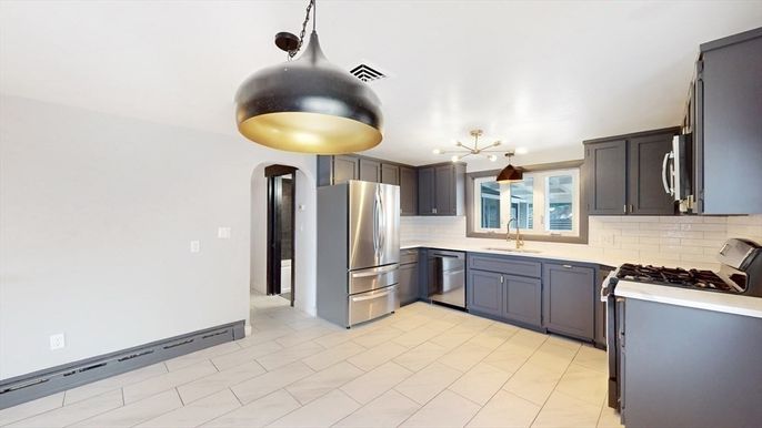 Interior, Kitchen, Pendant Lights, Stainless Steel Appliances