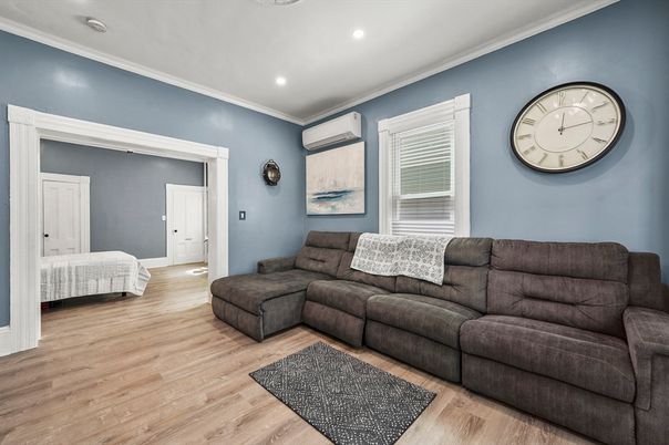 Interior, Living room, Recessed Lighting, Wood Texture Flooring