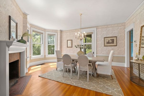 Chandelier, Dining room, Fireplace, Interior, Wood Texture Flooring