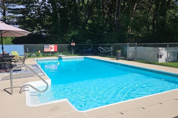 Exterior, Pool