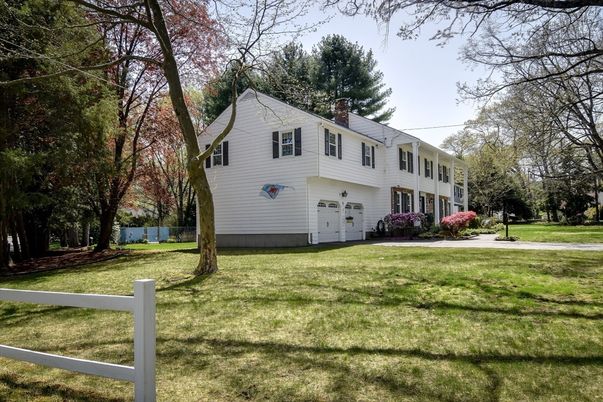 Attached, Backyard, Exterior, Facade, Georgian