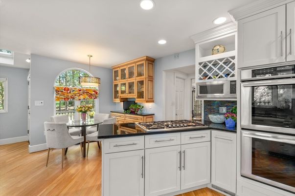 Dining room, Interior, Kitchen, Pendant Lights, Recessed Lighting, Wood Texture Flooring