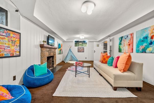 Fireplace, Interior, Living room