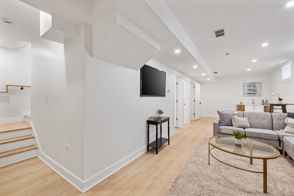 Interior, Living room, Recessed Lighting, Wood Texture Flooring