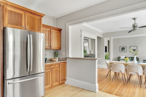 Dining room, Interior, Kitchen, Stainless Steel Appliances, Wood Texture Flooring