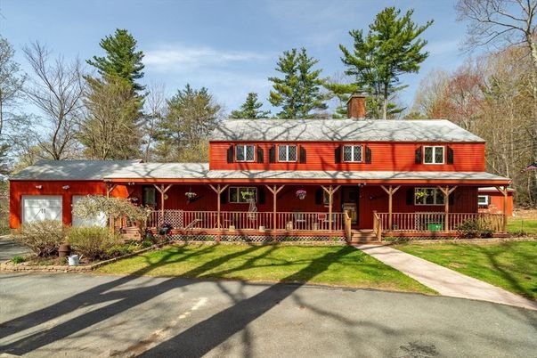 Attached, Exterior, Facade, Log Home