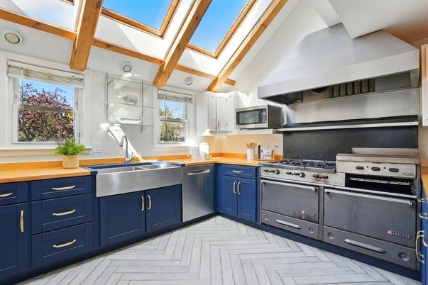Glass Ceilings, Interior, Kitchen, Stainless Steel Appliances, Wooden Beams, Wood Texture Flooring