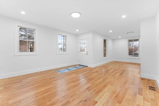 Empty room, Interior, Recessed Lighting, Wood Texture Flooring