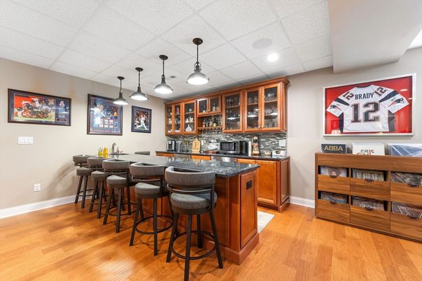 Interior, Pendant Lights, Recessed Lighting, Wood Texture Flooring