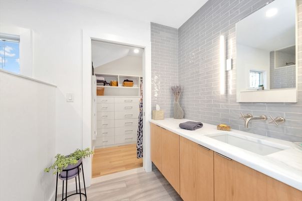 Bathroom, Interior, Recessed Lighting, Wood Texture Flooring