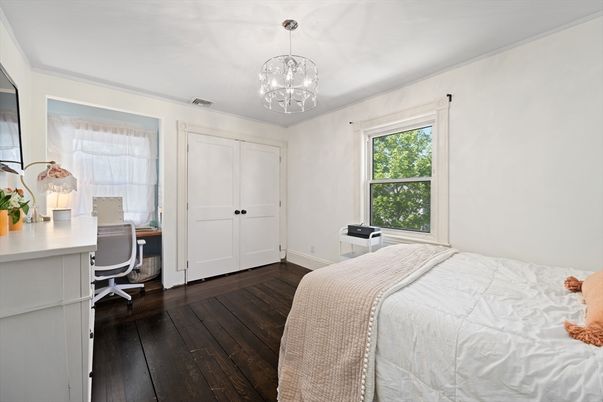 Bedroom, Home Office, Interior, Pendant Lights, Wood Texture Flooring